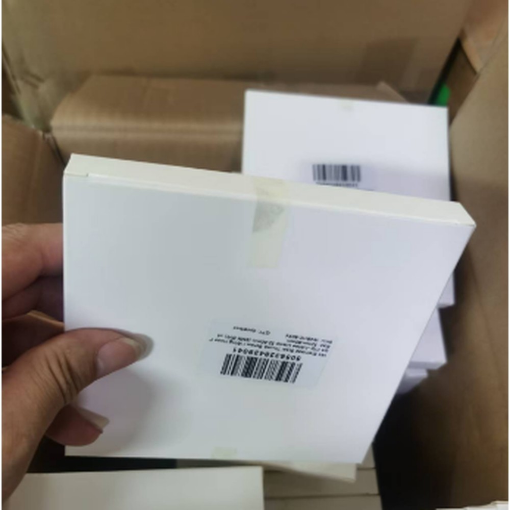 Barcode-labelled boxes for a private-label order